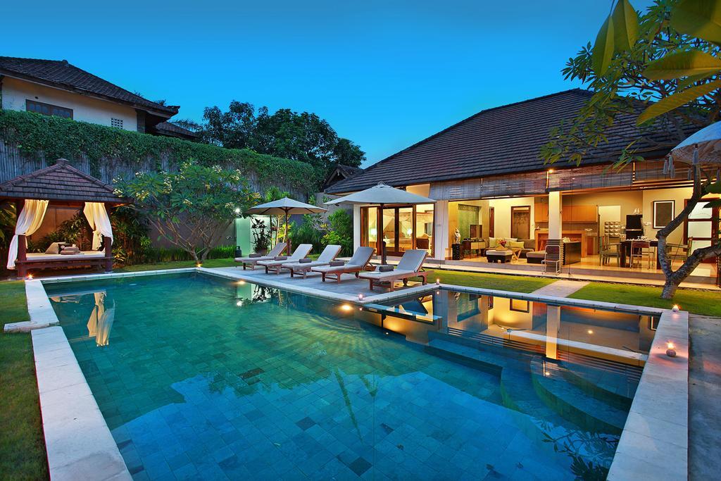 Villa Raull Семиняк Екстериор снимка